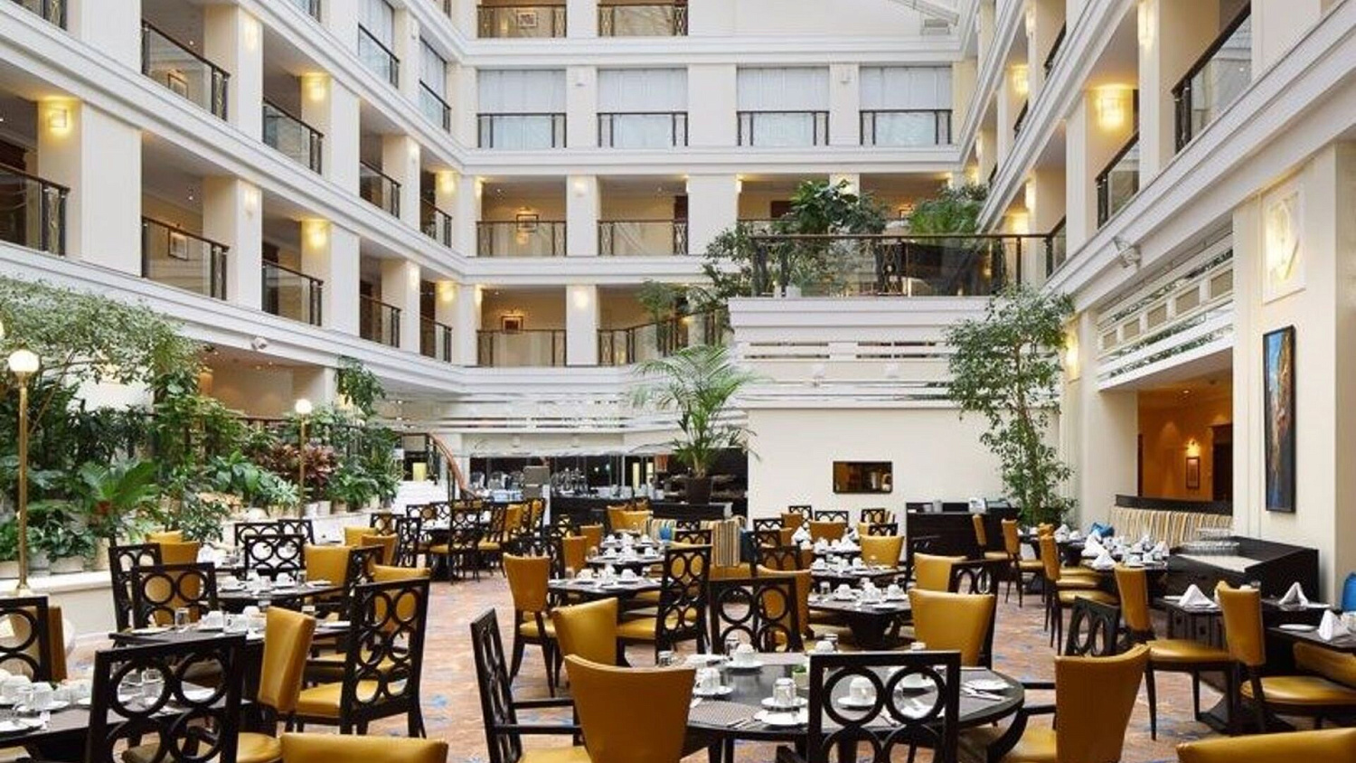 Marriott Royal Avrora