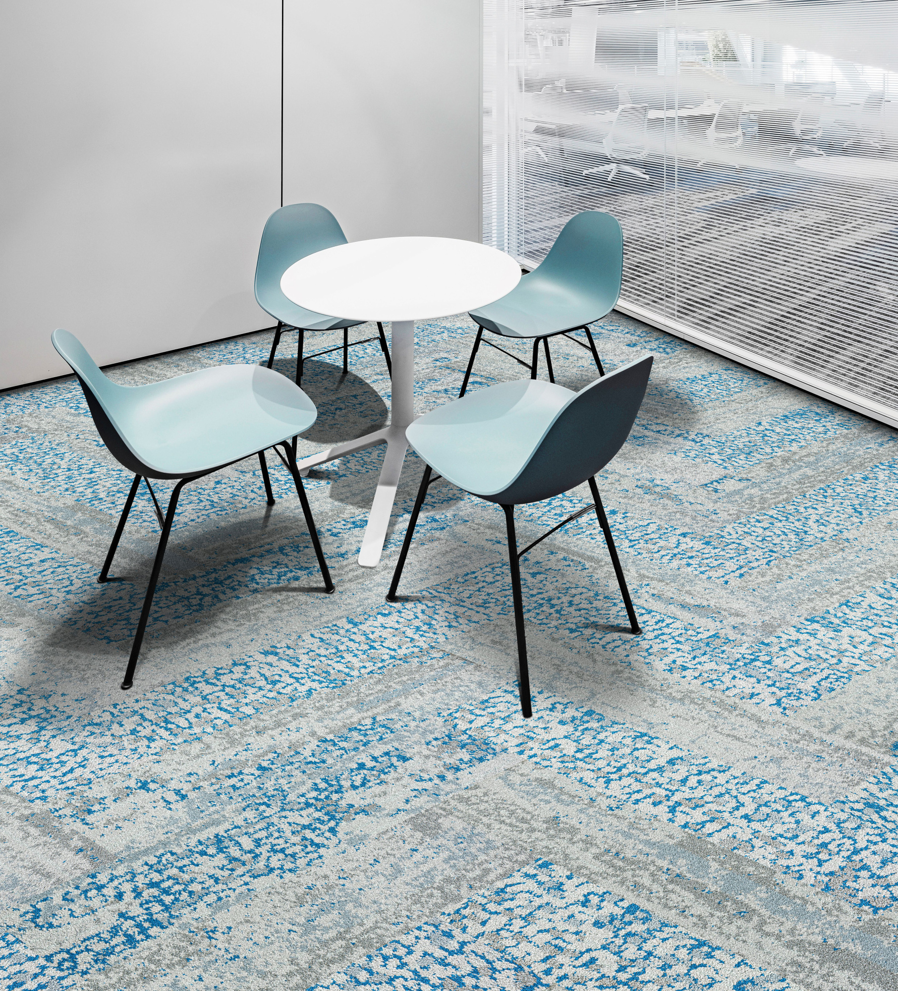 Ковровая плитка Innovflor Colorkey B-06 0.25*1 м Серый